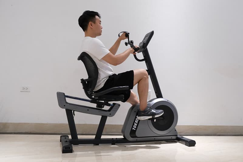 Xe đạp phục hồi chức năng Tokado TK-8601R